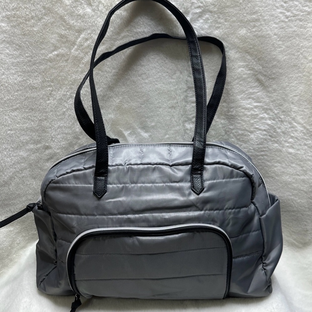 DSW Exclusive Gray Duffle Gym Bag Weekender